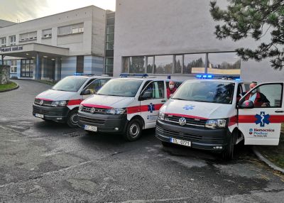 Řidiči sanitek z Nemocnice AGEL Třinec-Podlesí pomáhají zachránit životy nejen převozem pacienta